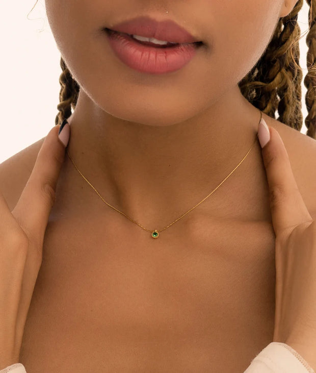 Tiny Diamond Choker: A Perfect Minimalist Gift