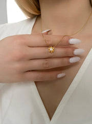 Dainty Tiny Pearl Choker