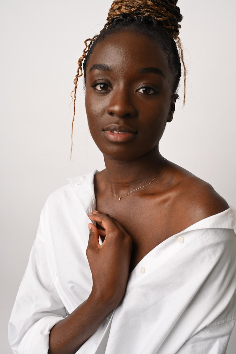 Dainty Diamond Choker: Minimalist Gold Necklace