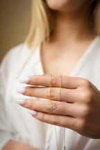 Delicate Snowflake Necklace, Elegant Sparkling Snowflake Pendant Necklace,