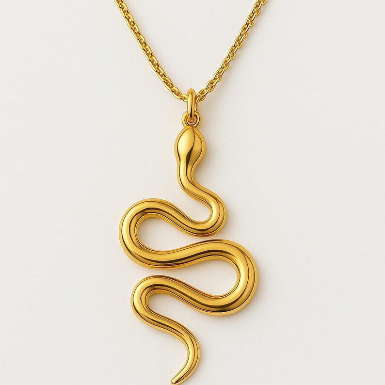 18K Gold Snake Pendant Necklace: Elegant Serpent Jewelry
