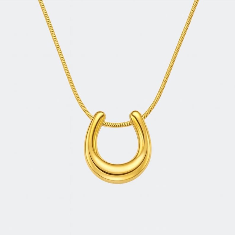 Modern Gold Horseshoe Necklace – 14k Gold Over