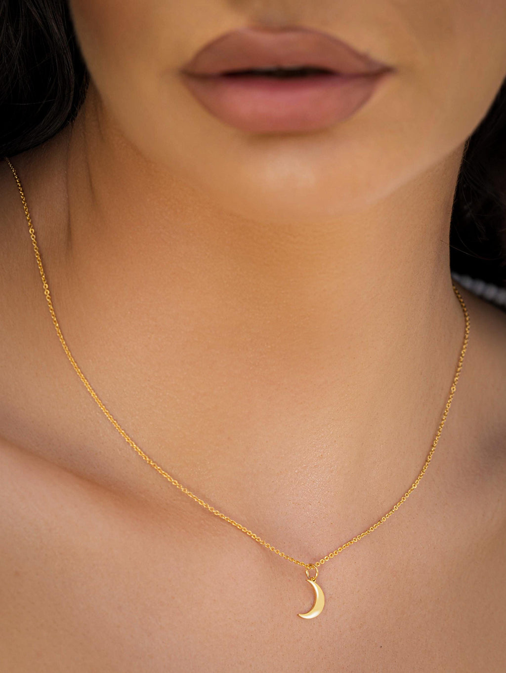 Moon Necklace Gold/RoseGold/Silver, Minimalist moon Necklace,  18K Gold Crescent Moon choker, Dainty Gold Moon Pendant