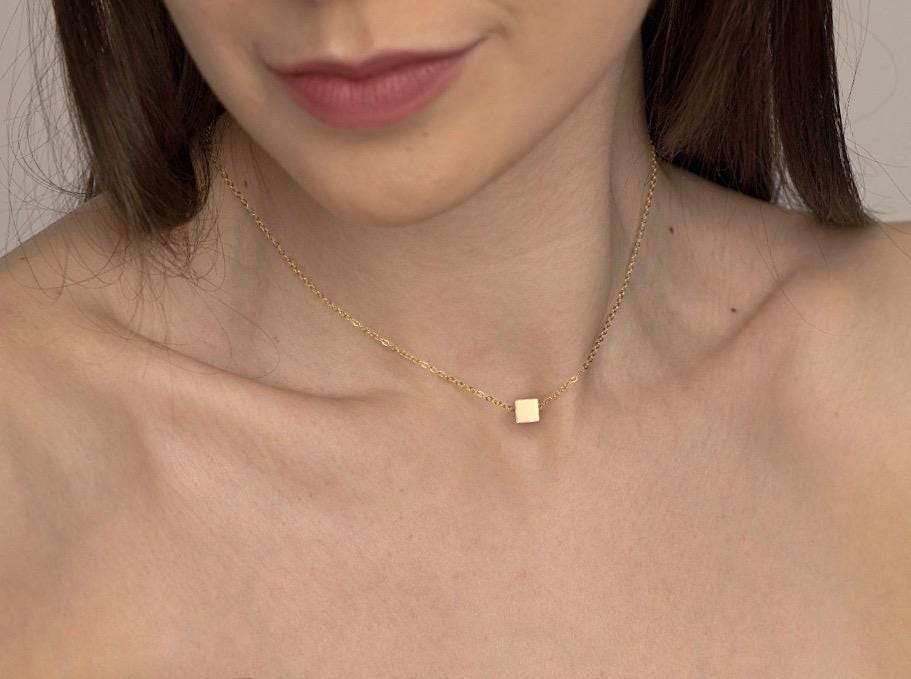 Minimalist Charm Necklace, Delicate 14k Charm Necklace, Elegant Square Necklace, Square Shape Necklace, 14k Stylish, Simple Jewelry Piece,