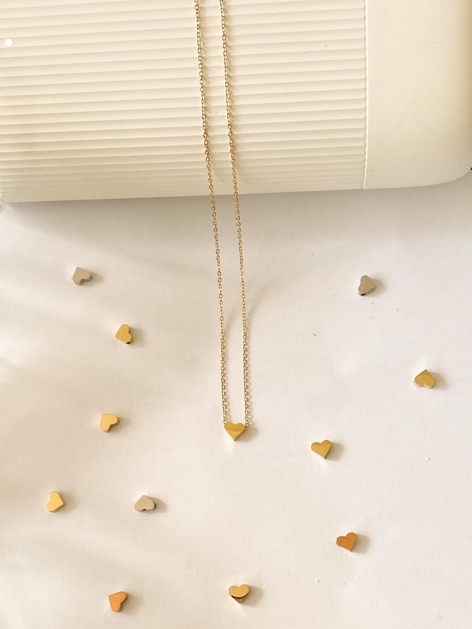 Dainty Heart Small Pendant Necklace, Minimalist heart 14K Gold Filled, Sterling Silver or Rose Gold, Tiny Heart Necklace Gold, mini heart ne