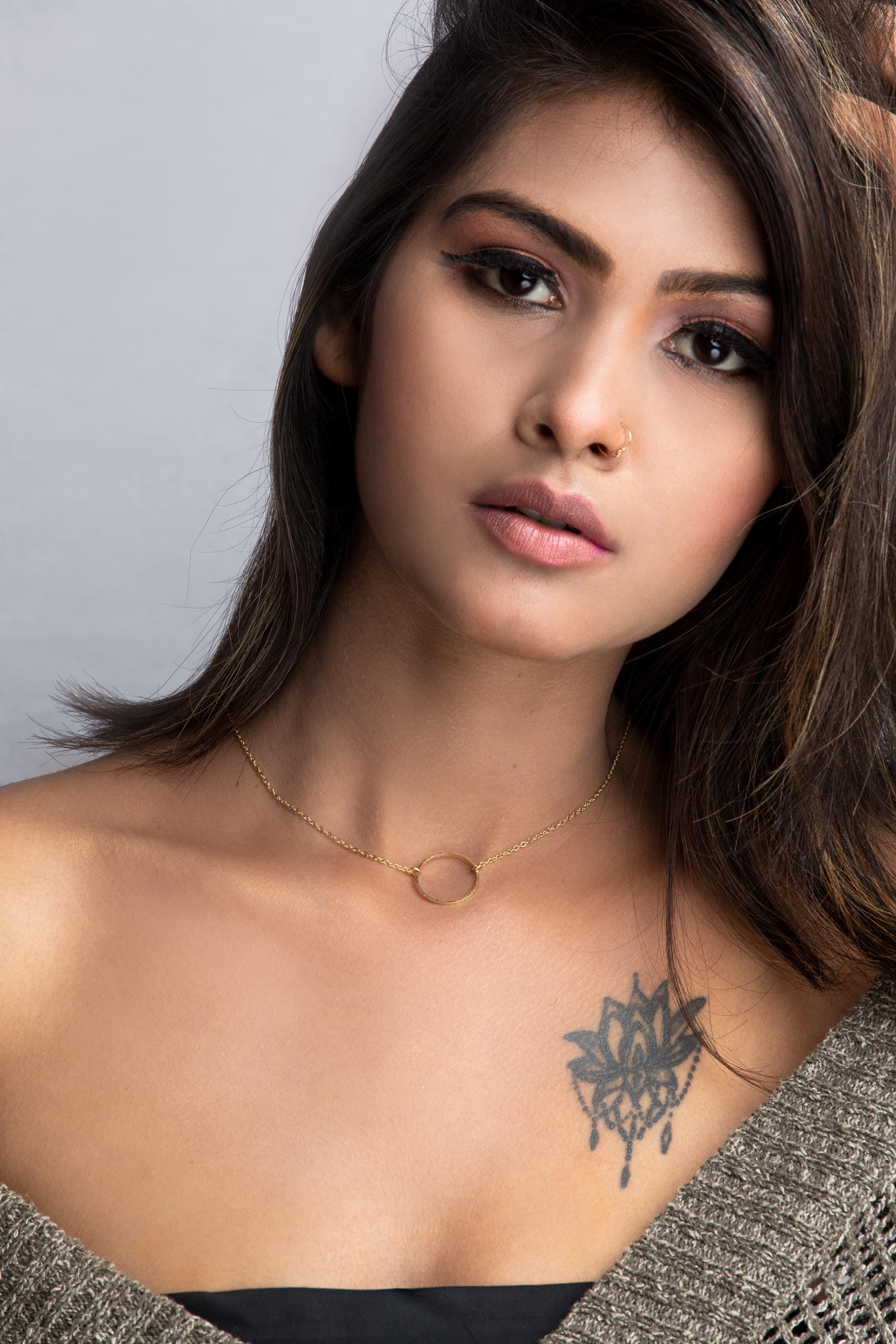 Minimalist Circle Karma Necklace – 14k Gold  Dainty Karma Pendant, Friendship Gift, Everyday Jewelry, Bridesmaid Necklace