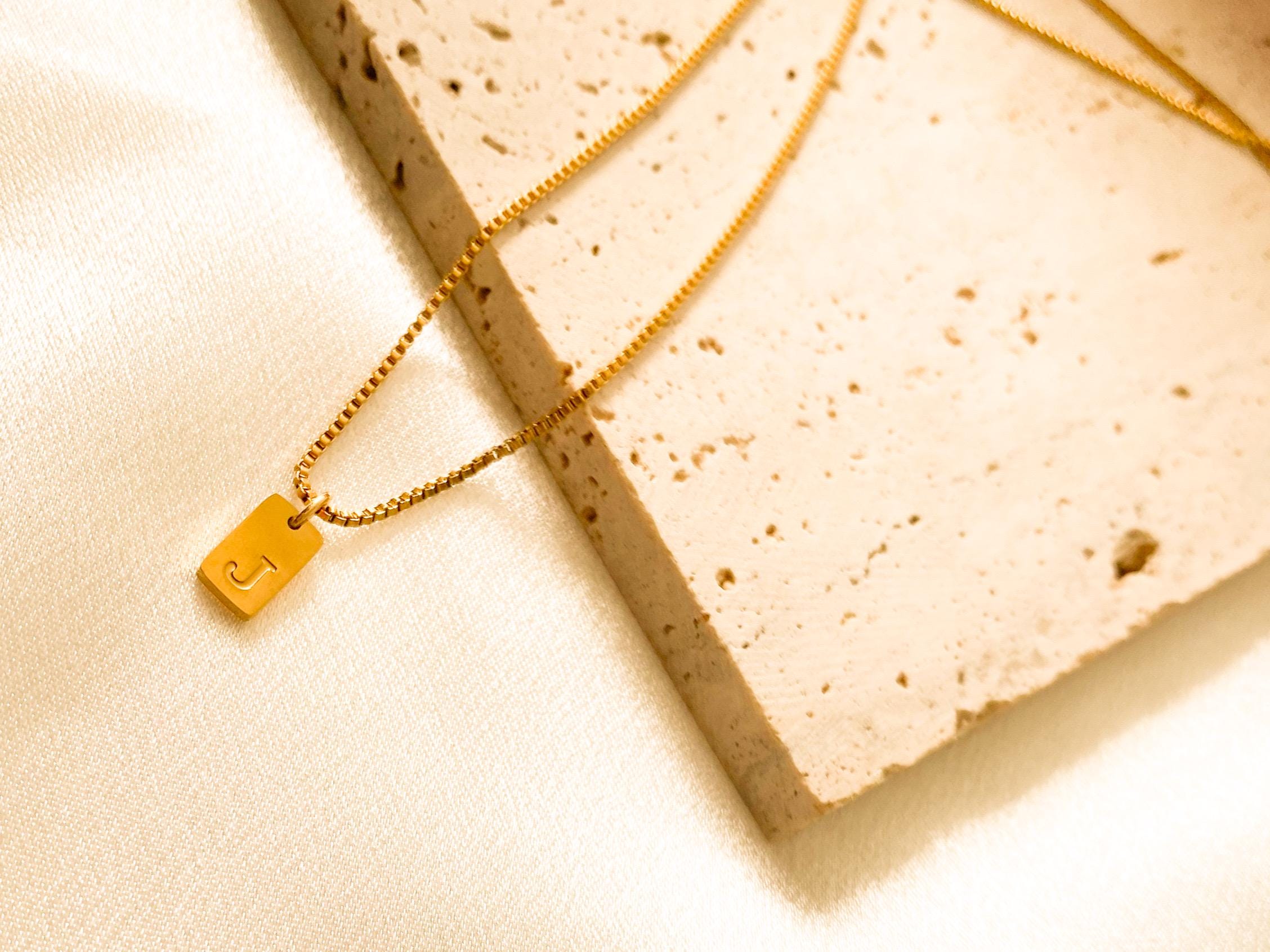 Dainty Initial Tag Necklace | Personalized Letter Necklace | Minimalist Gold Name Necklace | Custom Jewelry Gift for Her | Bridesmaid Gift