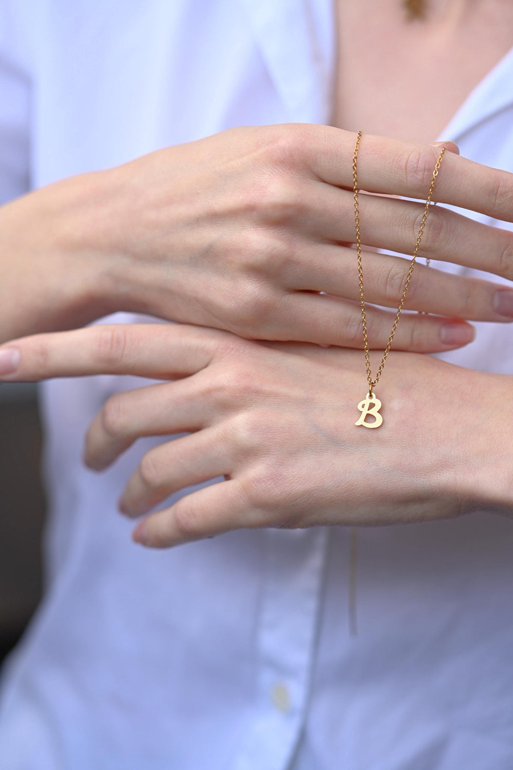 18k gold Stainless Steel Initial Necklace (A-Z) – Dainty Minimalist Letter Pendant, Personalized Gift for Women (11"-18" Chain)