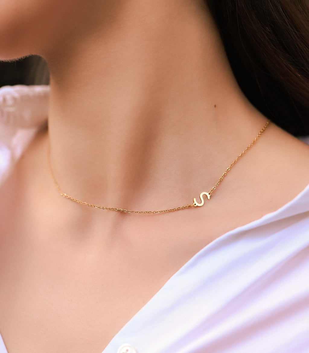 Custom Letter Necklace A-Z – 14K Gold Side Initial Choker, Dainty Personalized Gift for Women, Minimal Necklace, Everyday Jewelry