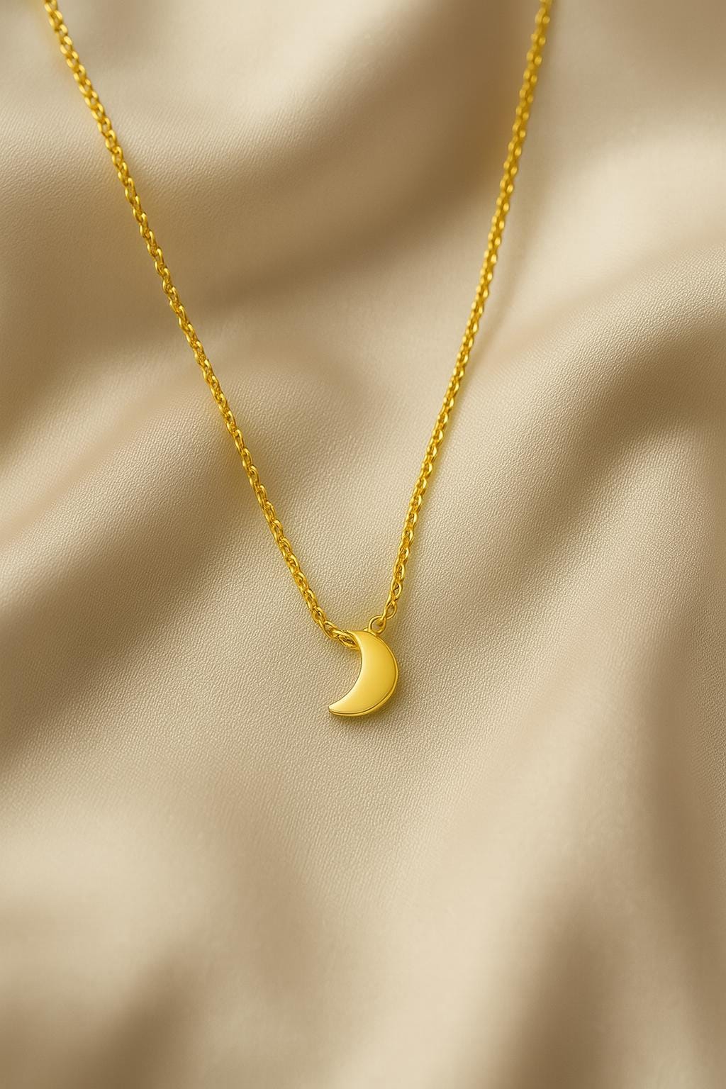 Minimalist Gold Crescent Moon Necklace – Dainty Moon Pendant, Tiny 6x8mm Charm, Everyday Jewelry, Gift for Her